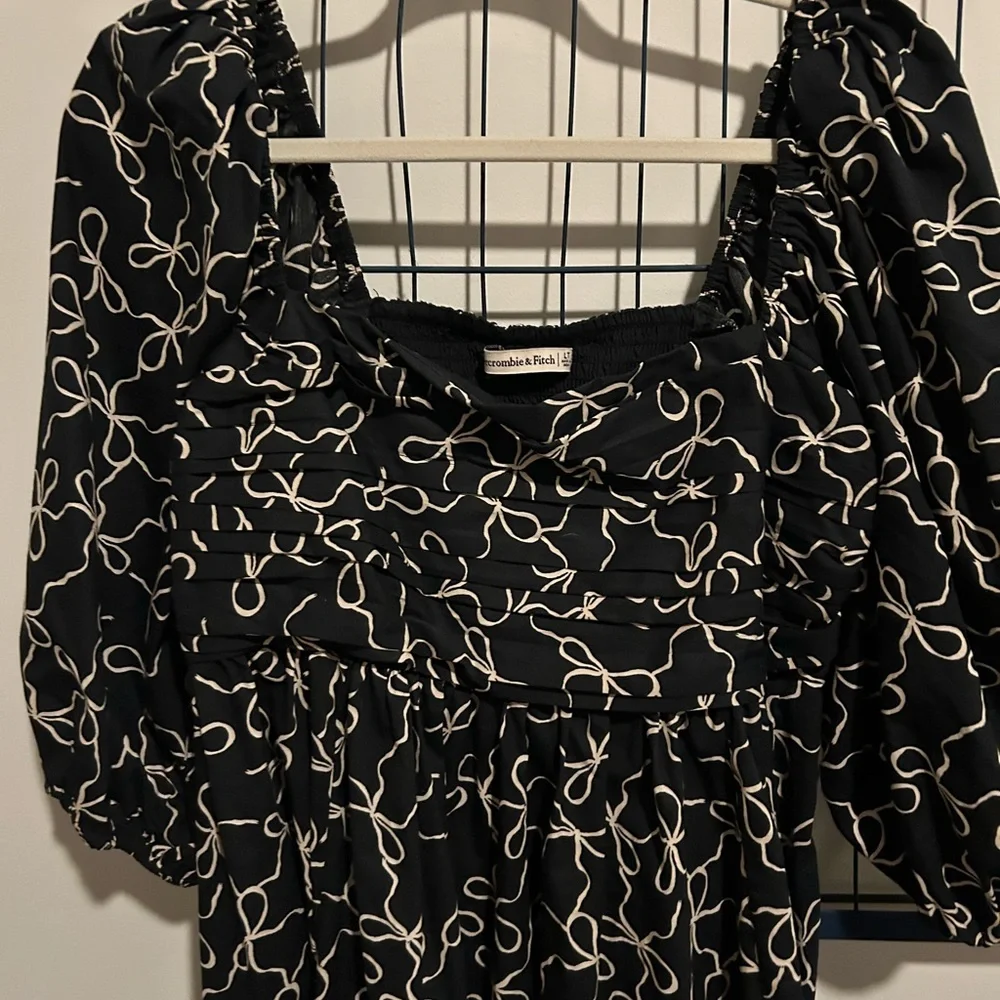 Abercrombie & Fitch Bow Print Emerson Mini Dress - Picture 6 of 6